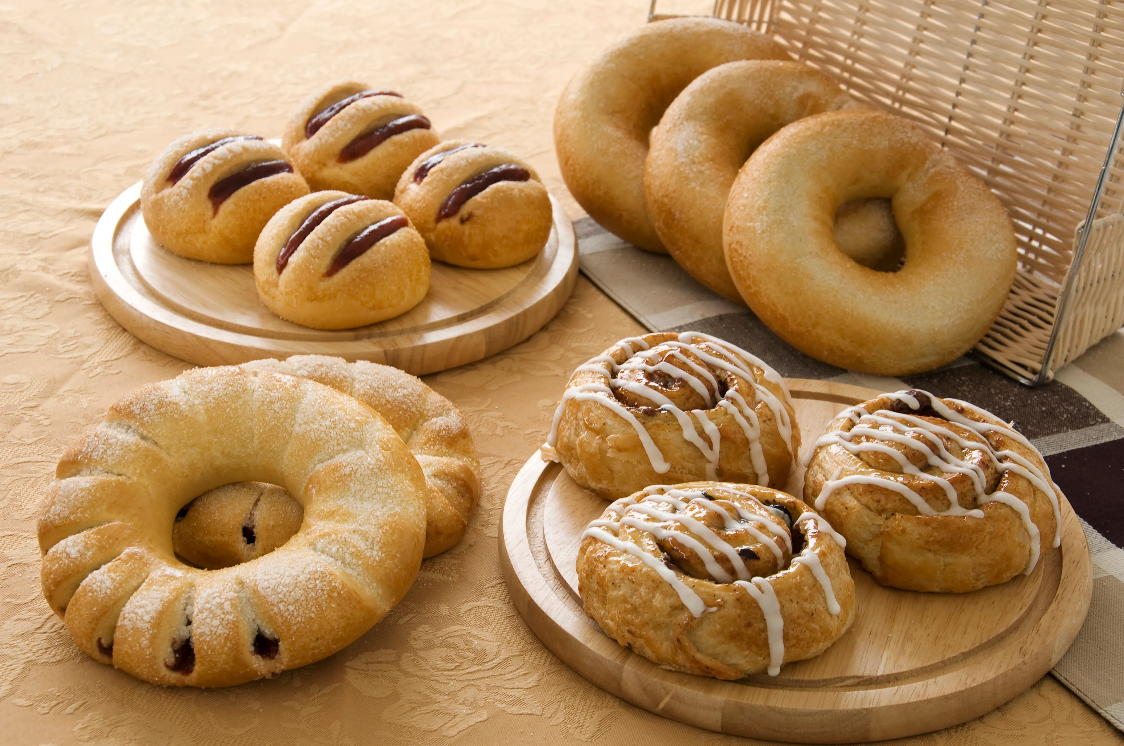 Tortilla Chips Cheese Sauce Salsa Black Bowls Houston - Food & Product Photography in Houston Texas